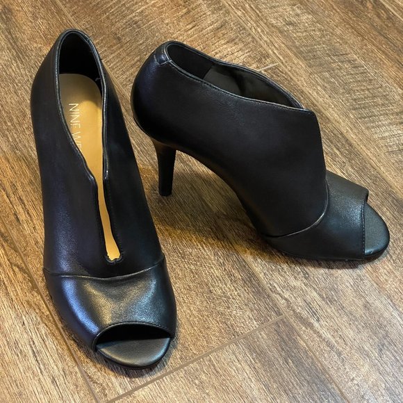 Nine West Shoes - NWOT Nine West 6.5 Artissa Black Peep Toe Pump Heels